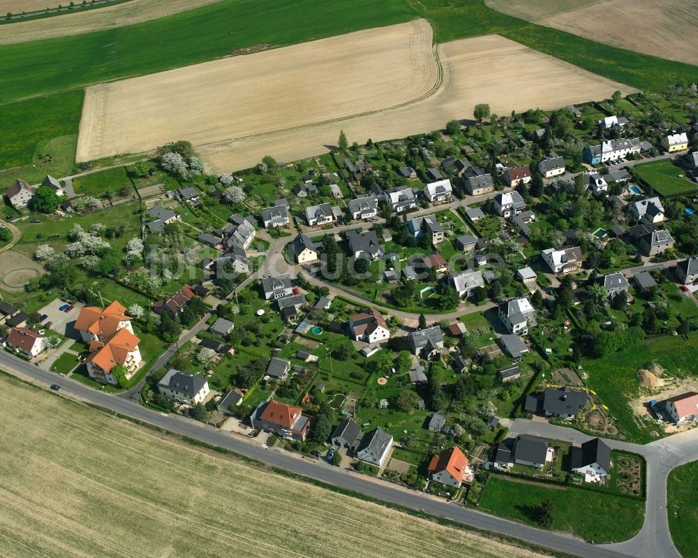 Luftaufnahme Lauenhain - Baustelle Mischbebauung eines Wohngebiets mit Mehrfamilienhäusern und Einfamilienhäusern in Lauenhain im Bundesland Sachsen, Deutschland