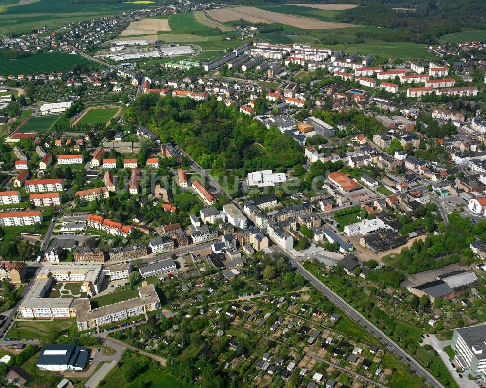 Mittweida aus der Vogelperspektive: Baustelle Mischbebauung eines Wohngebiets mit Mehrfamilienhäusern und Einfamilienhäusern in Mittweida im Bundesland Sachsen, Deutschland