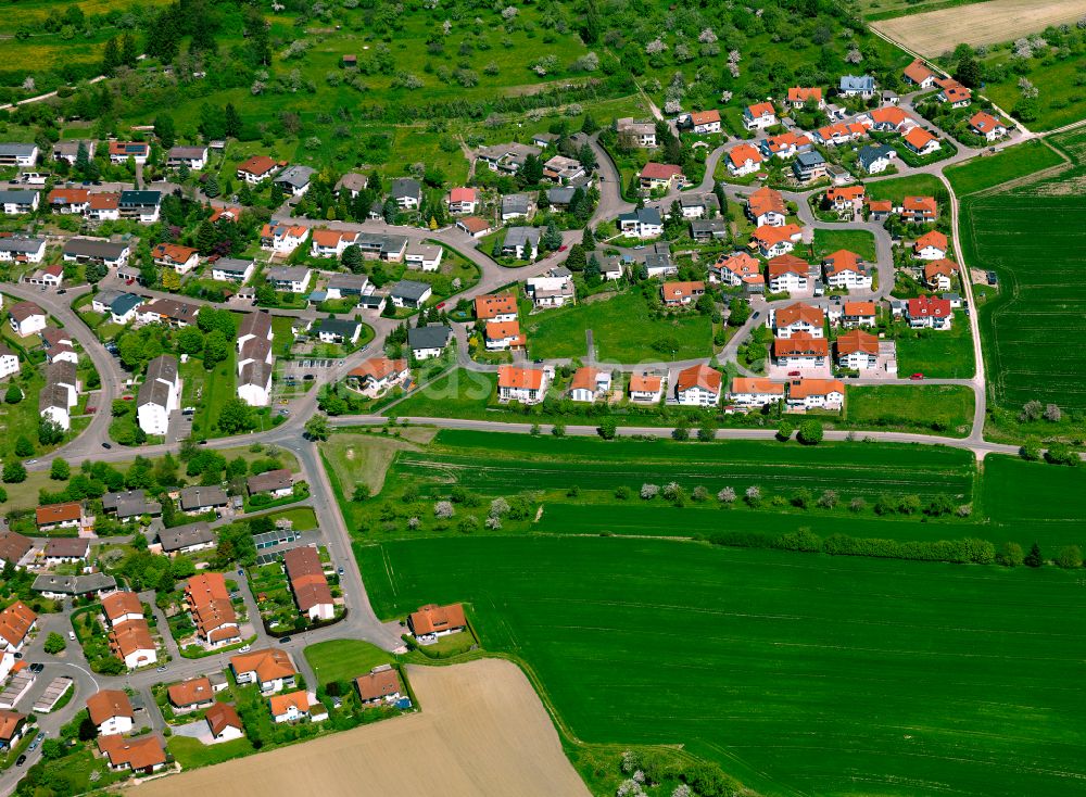 Munderkingen von oben - Baustelle Mischbebauung eines Wohngebiets mit Mehrfamilienhäusern und Einfamilienhäusern in Munderkingen im Bundesland Baden-Württemberg, Deutschland