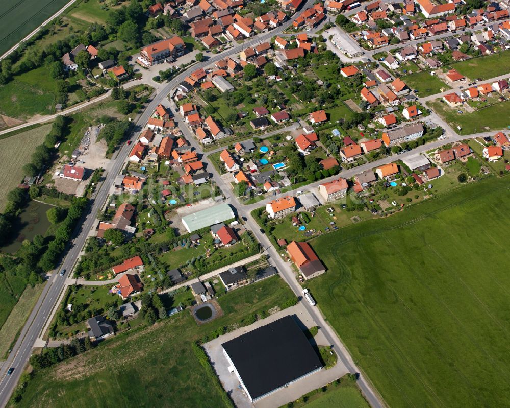 Luftbild Silstedt - Baustelle Mischbebauung eines Wohngebiets mit Mehrfamilienhäusern und Einfamilienhäusern in Silstedt im Bundesland Sachsen-Anhalt, Deutschland