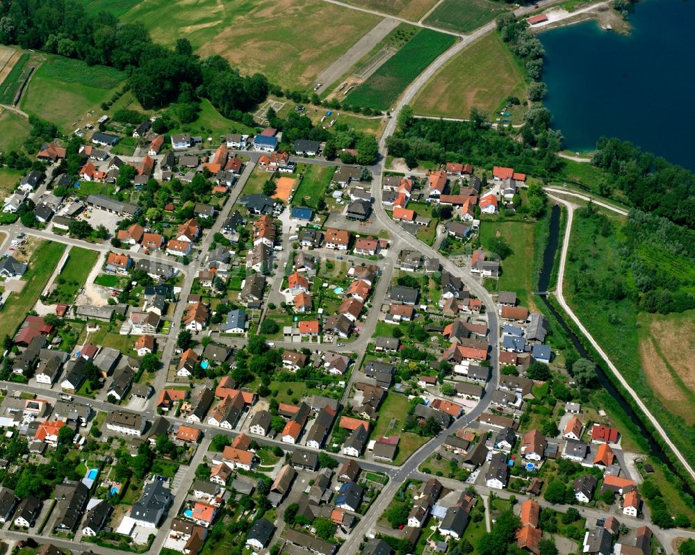 Söllingen aus der Vogelperspektive: Baustelle Mischbebauung eines Wohngebiets mit Mehrfamilienhäusern und Einfamilienhäusern in Söllingen im Bundesland Baden-Württemberg, Deutschland