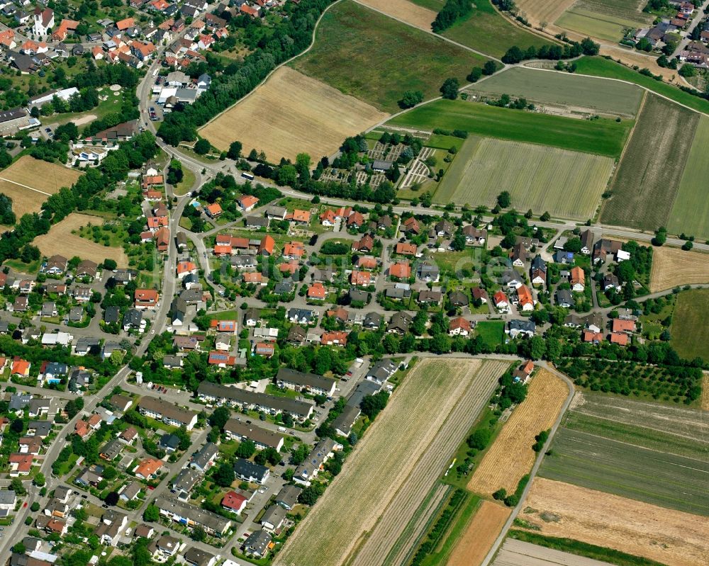 Weitenung von oben - Baustelle Mischbebauung eines Wohngebiets mit Mehrfamilienhäusern und Einfamilienhäusern in Weitenung im Bundesland Baden-Württemberg, Deutschland