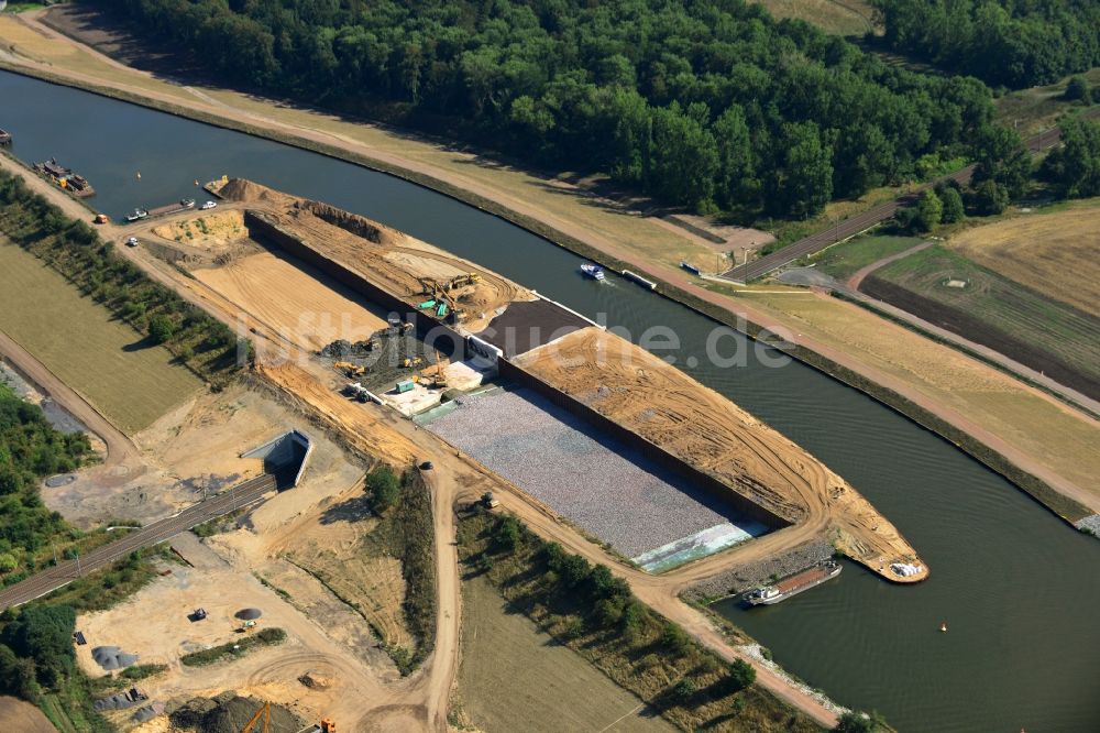 Wolmirstedt von oben - Baustelle am Mittellandkanal bei Wolmirstedt in Sachsen-Anhalt