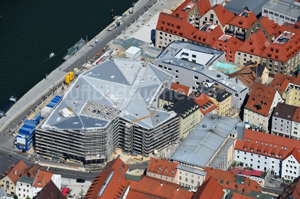 Luftaufnahme Regensburg - Baustelle am Museums- Gebäude- Ensemble Museum der Bayerischen Geschichte in Regensburg im Bundesland Bayern, Deutschland