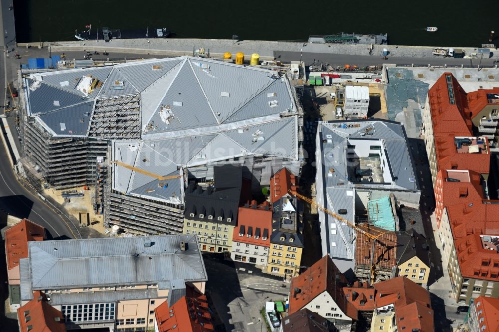 Regensburg aus der Vogelperspektive: Baustelle am Museums- Gebäude- Ensemble Museum der Bayerischen Geschichte in Regensburg im Bundesland Bayern, Deutschland