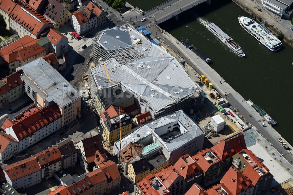 Luftaufnahme Regensburg - Baustelle am Museums- Gebäude- Ensemble Museum der Bayerischen Geschichte in Regensburg im Bundesland Bayern, Deutschland