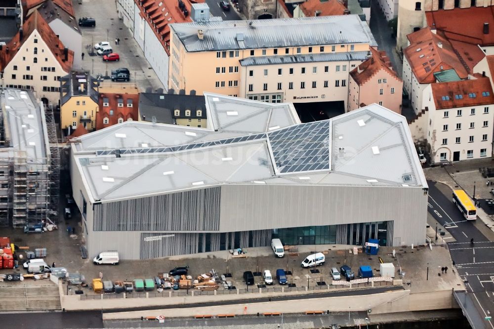 Luftaufnahme Regensburg - Baustelle am Museums- Gebäude- Ensemble Museum der Bayerischen Geschichte in Regensburg im Bundesland Bayern, Deutschland