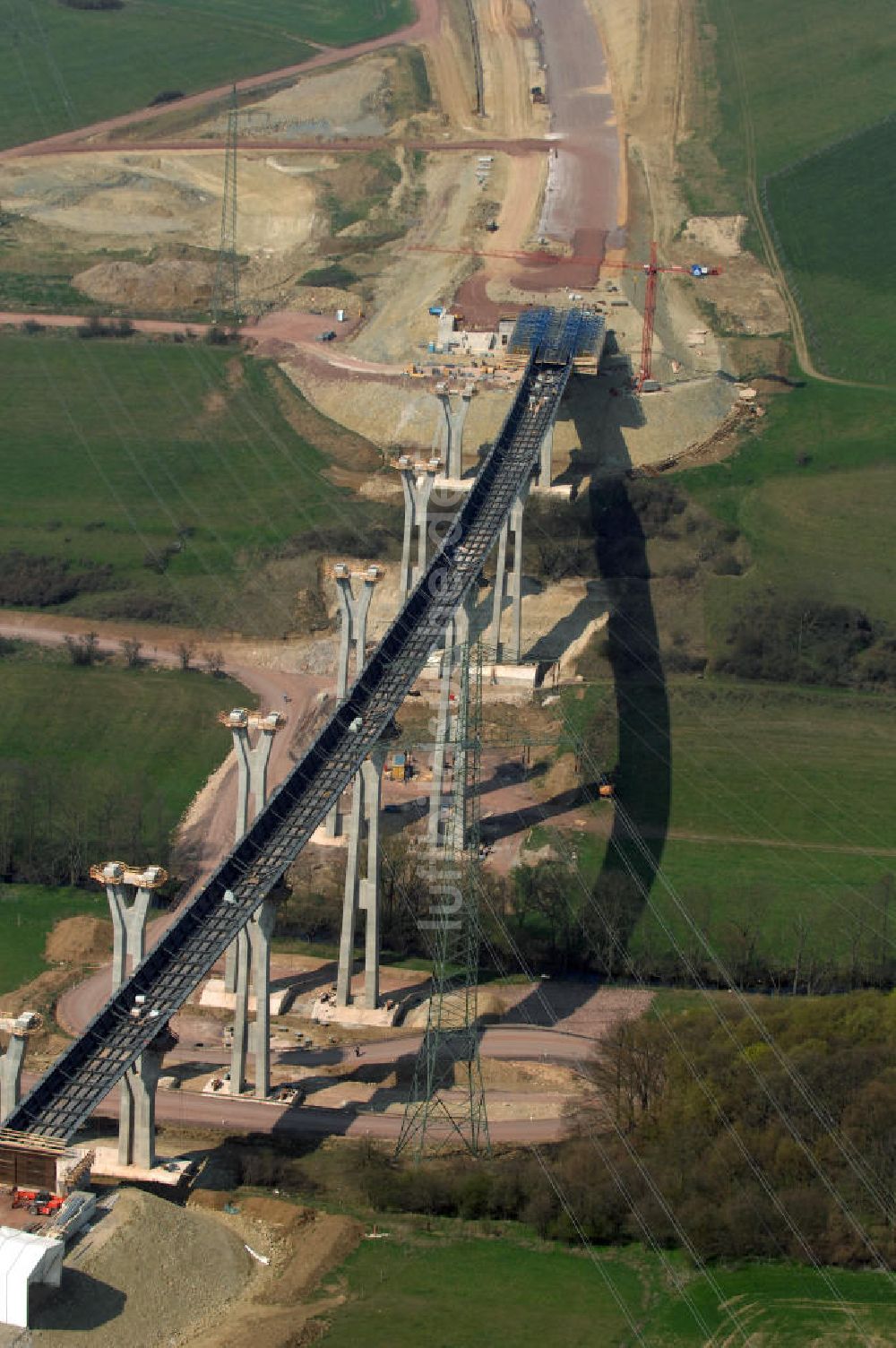 Ettenhausen aus der Vogelperspektive: Baustelle Nesseltalbrücke der A4 bei Ettenhausen