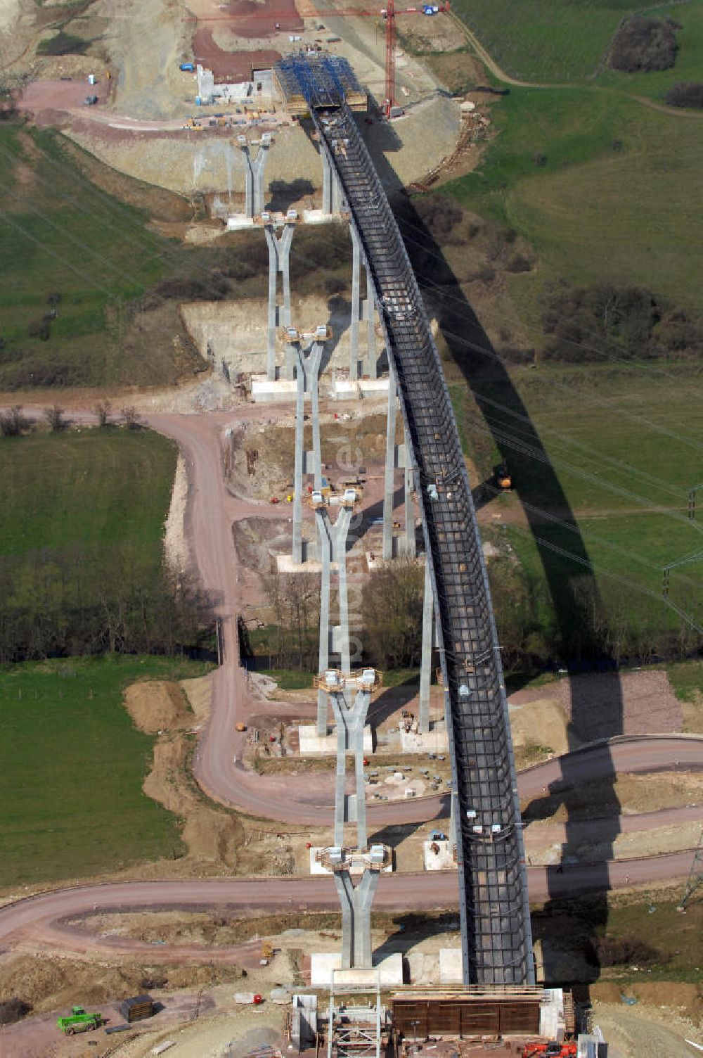 Ettenhausen aus der Vogelperspektive: Baustelle Nesseltalbrücke der A4 bei Ettenhausen