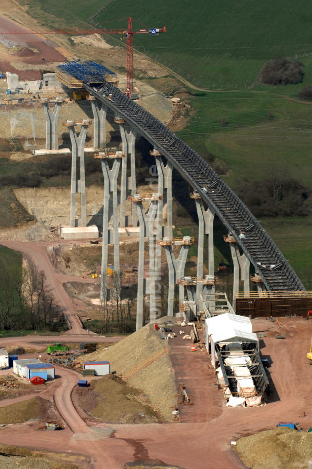 Ettenhausen von oben - Baustelle Nesseltalbrücke der A4 bei Ettenhausen