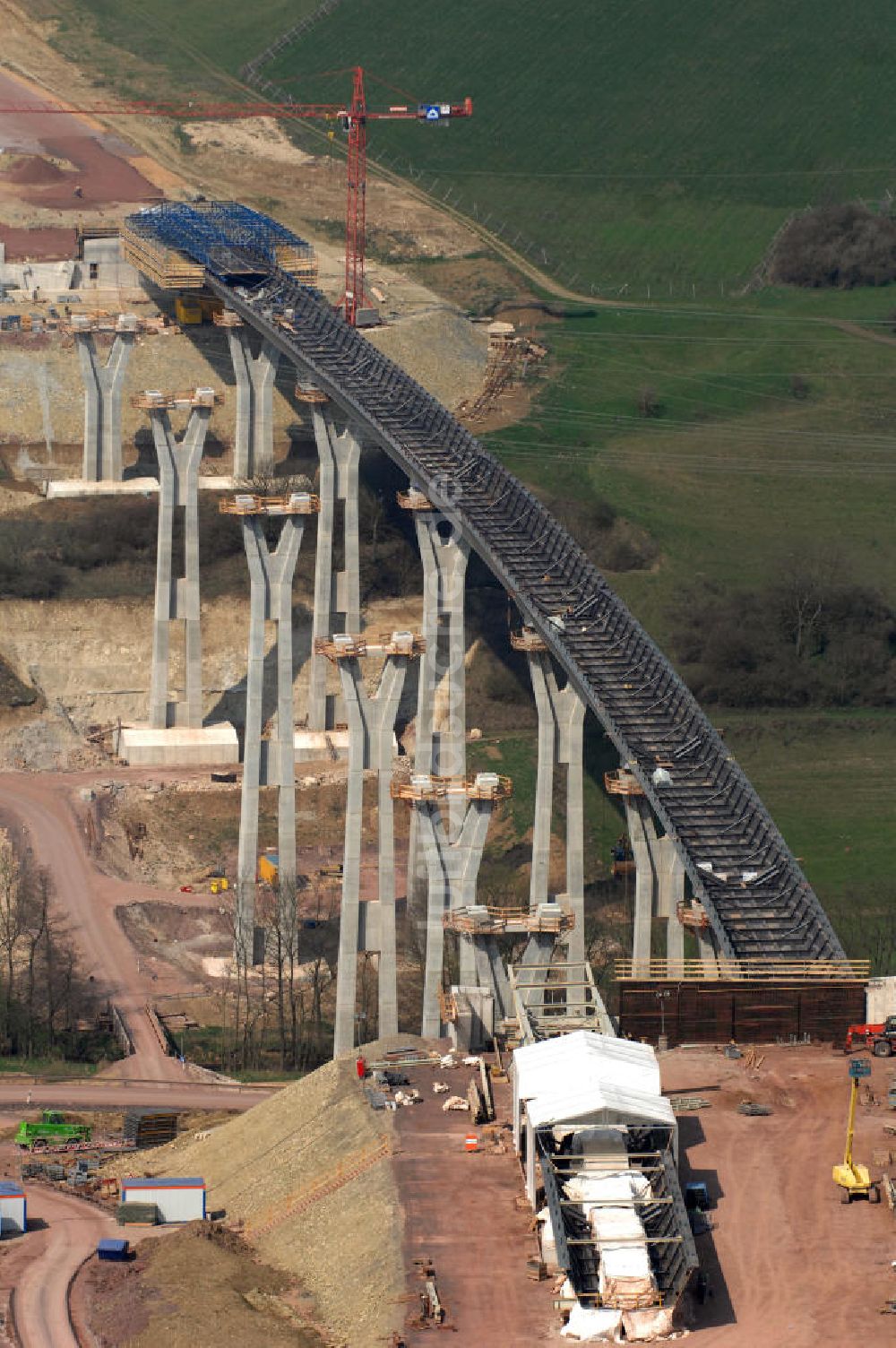 Ettenhausen aus der Vogelperspektive: Baustelle Nesseltalbrücke der A4 bei Ettenhausen