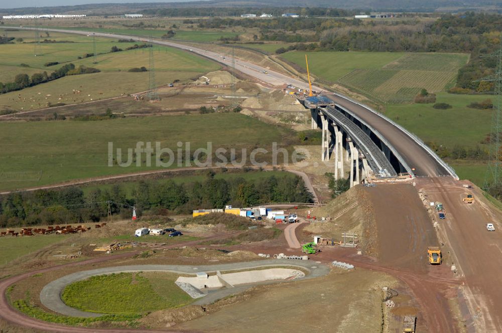 Ettenhausen von oben - Baustelle Nesseltalbrücke mit Regenrückhaltebecken bei Ettenhausen