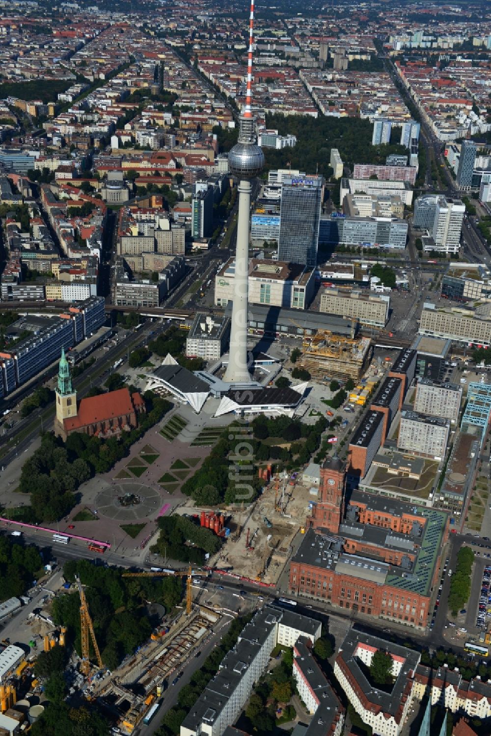 Berlin aus der Vogelperspektive: Baustelle Neubau Bahnhof Berliner Rathaus in Berlin-Mitte