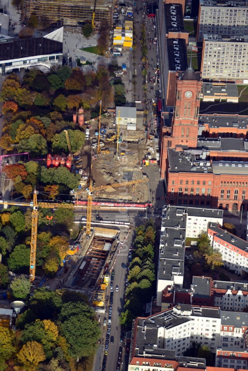 Luftaufnahme Berlin - Baustelle Neubau Bahnhof Berliner Rathaus in Berlin-Mitte