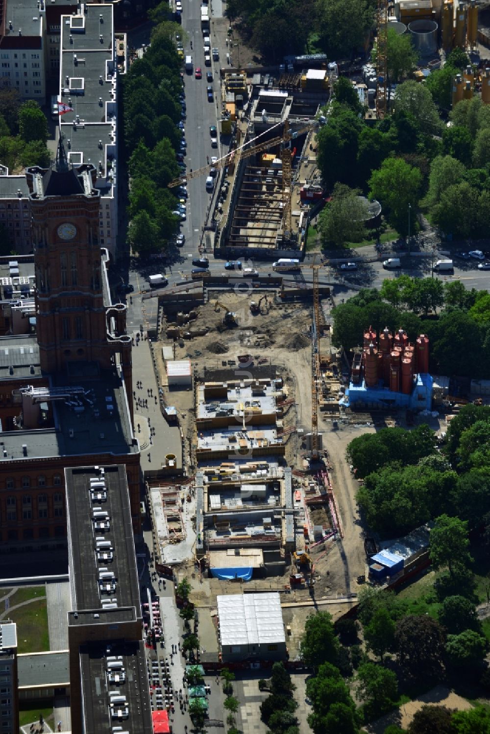 Luftaufnahme Berlin Mitte - Baustelle Neubau Bahnhof Berliner Rathaus in Berlin-Mitte