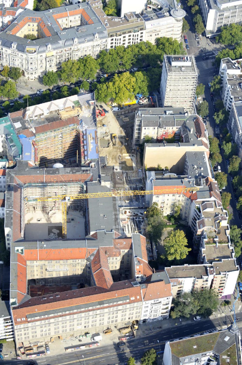 Luftbild Berlin - Baustelle für den Neubau des Büro- und Geschäftshauses ? N° 195 Kudamm ? in Berlin - Charlottenburg