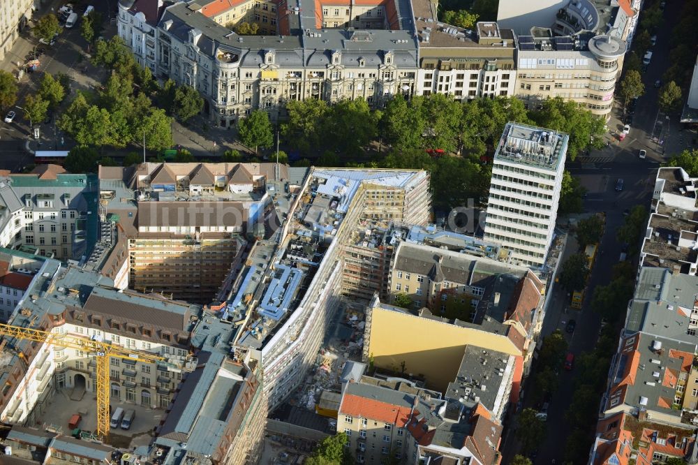 Berlin aus der Vogelperspektive: Baustelle für den Neubau des Büro- und Geschäftshauses ? N° 195 Kudamm ? in Berlin - Charlottenburg