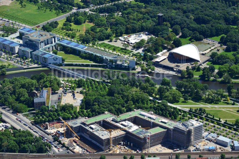 Luftbild Berlin Moabit - Baustelle für den Neubau des Bundesministeriums des Innern / Innenministerium in Berlin Moabit