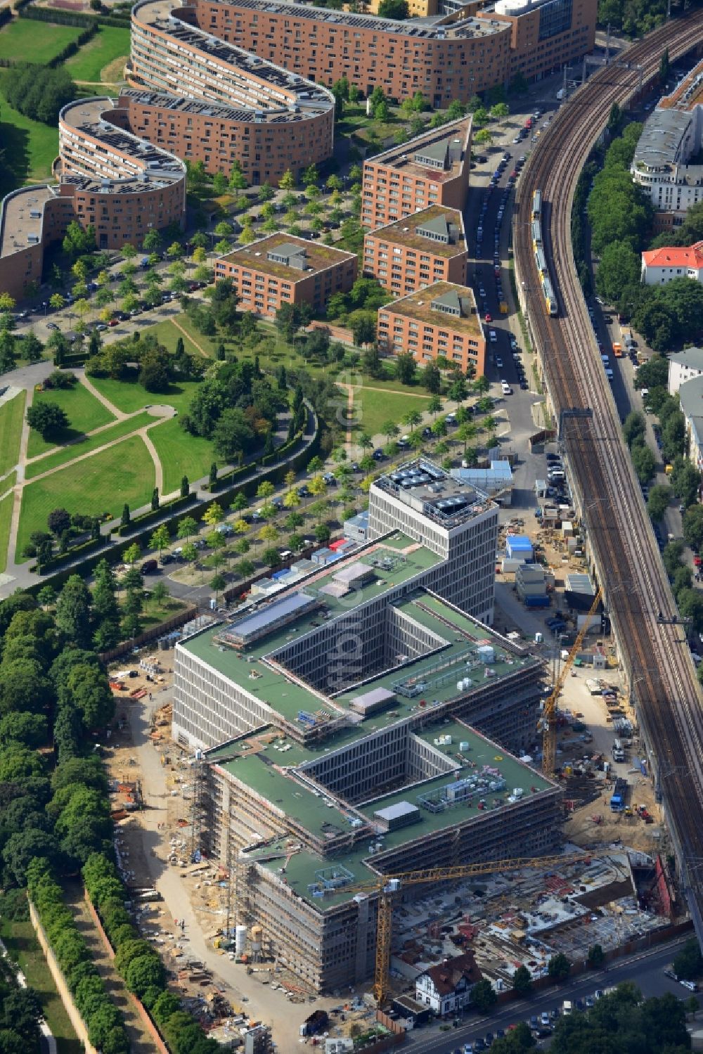 Berlin Moabit aus der Vogelperspektive: Baustelle für den Neubau des Bundesministeriums des Innern / Innenministerium in Berlin Moabit