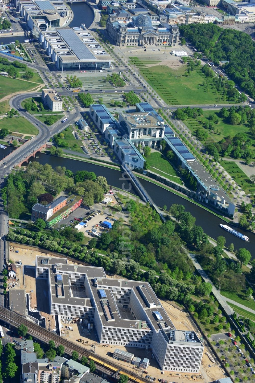 Berlin Moabit von oben - Baustelle für den Neubau des Bundesministeriums des Innern / Innenministerium in Berlin Moabit