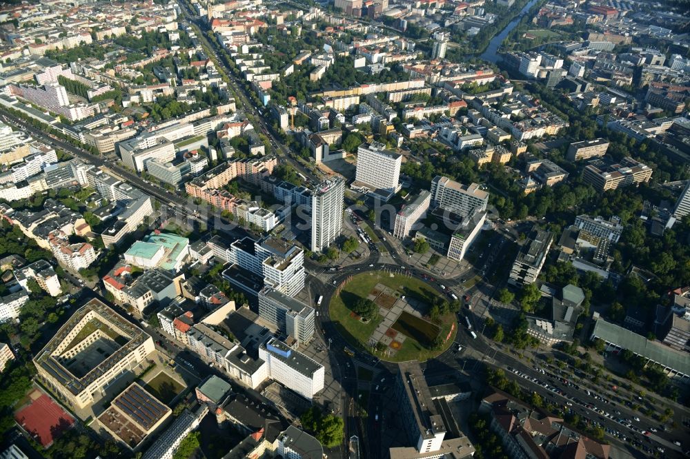 Luftbild Berlin - Baustelle für den Neubau Deutsche Bank Campus an der Otto-Suhr-Allee im Stadtteil Charlottenburg von Berlin