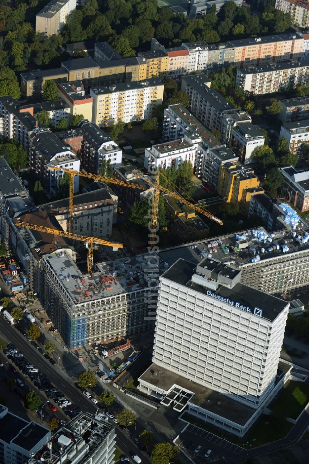 Luftaufnahme Berlin - Baustelle für den Neubau Deutsche Bank Campus an der Otto-Suhr-Allee im Stadtteil Charlottenburg von Berlin