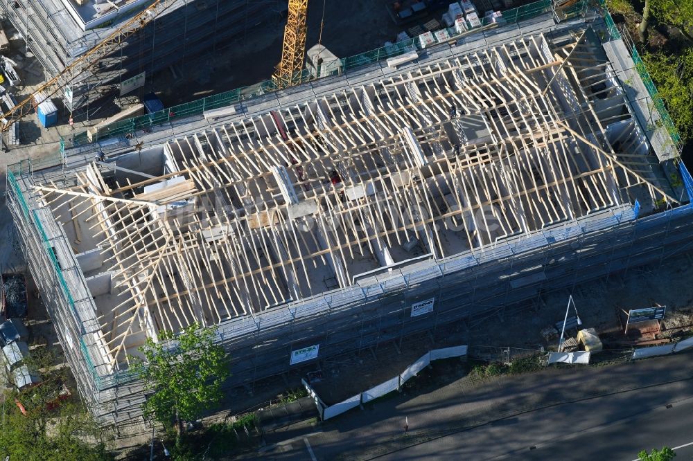 Luftbild Rotenburg (Wümme) - Baustelle der Neubau- Gebäude des Altersheim - Seniorenresidenz der AGAPLESION DIAKONIEKLINIKUM ROTENBURG gemeinnützige GmbH in Rotenburg (Wümme) im Bundesland Niedersachsen, Deutschland