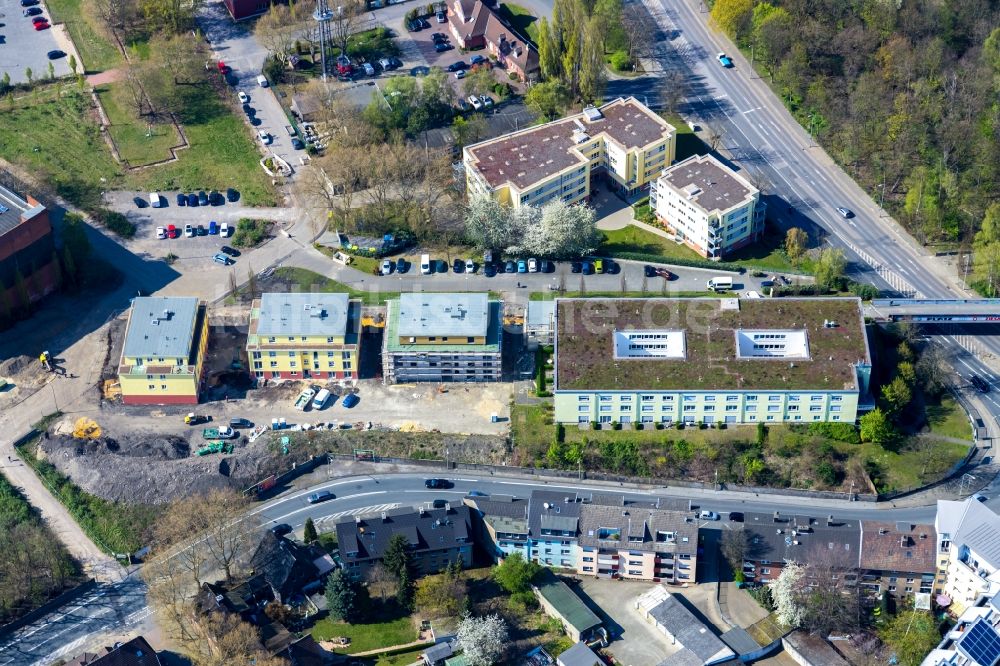 Luftaufnahme Oberhausen - Baustelle der Neubau- Gebäude des Altersheim - Seniorenresidenz ASB Seniorenzentrum in Oberhausen im Bundesland Nordrhein-Westfalen, Deutschland