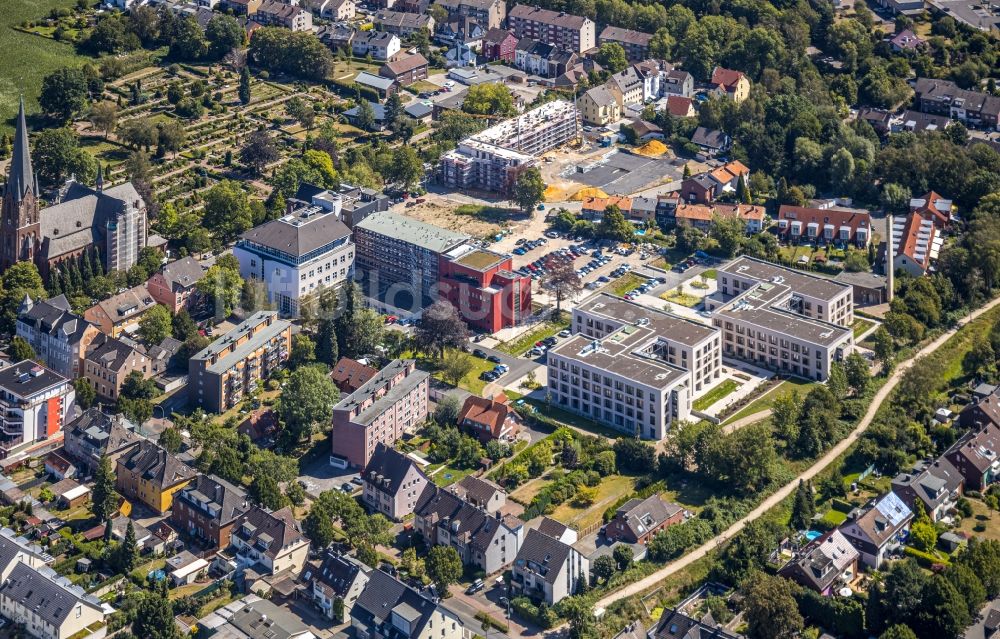 Herne von oben - Baustelle der Neubau- Gebäude des Altersheim - Seniorenresidenz in Herne im Bundesland Nordrhein-Westfalen, Deutschland