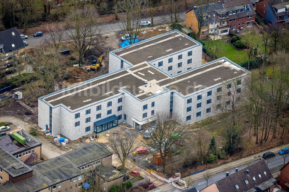 Luftaufnahme Oberhausen - Baustelle der Neubau- Gebäude des Altersheim - Seniorenresidenz des Louise-Schroeder-Heim an der Siepenstraße in Oberhausen im Bundesland Nordrhein-Westfalen, Deutschland