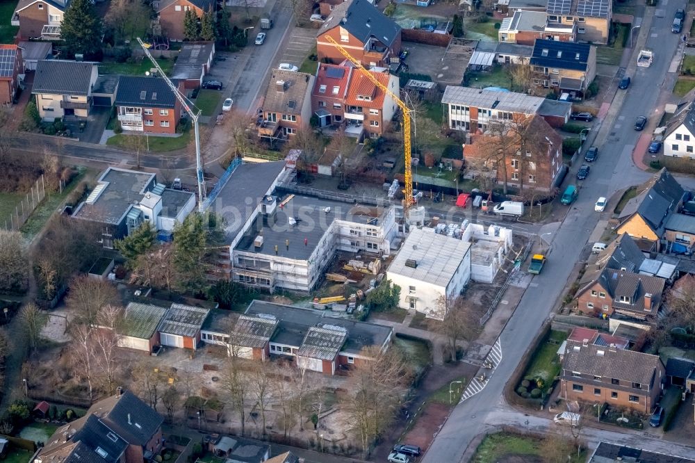 Dorsten von oben - Baustelle der Neubau- Gebäude des Altersheim - Seniorenresidenz der Ordensgemeinschaft der Schwestern der heiligen Maria Magdalena Postel im Ortsteil Holsterhausen in Dorsten im Bundesland Nordrhein-Westfalen, Deutschland