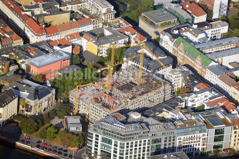 Berlin aus der Vogelperspektive: Baustelle vom Neubau Projekt Am Zirkus im Berliner Bezirk Mitte