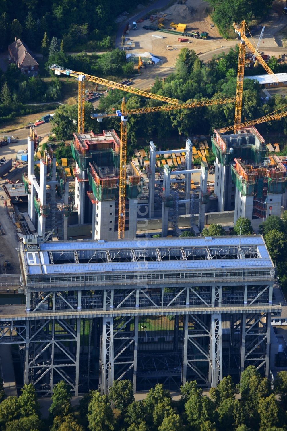 Niederfinow aus der Vogelperspektive: Baustelle vom Neubau des Schiffshebewerk Niederfinow Nord im Bundesland Brandenburg