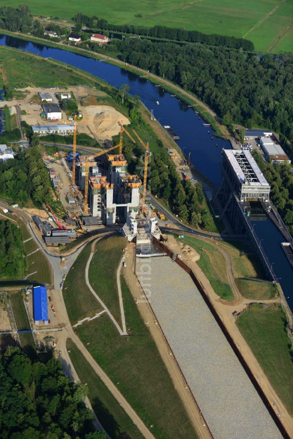 Niederfinow von oben - Baustelle vom Neubau des Schiffshebewerk Niederfinow Nord im Bundesland Brandenburg