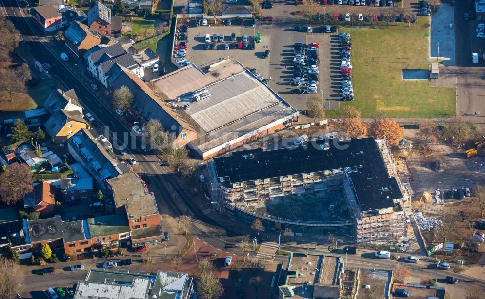 Bottrop aus der Vogelperspektive: Baustelle vom Neubau eines Seniorenzentrums im Ortsteil Kirchhellen in Bottrop im Bundesland Nordrhein-Westfalen