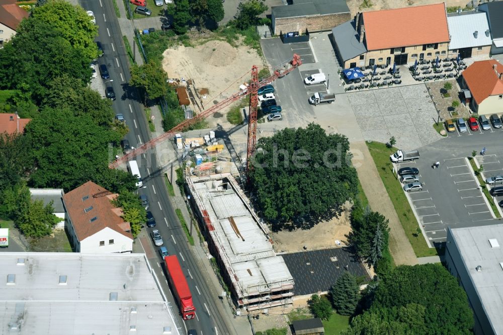 Luftbild Berlin - Baustelle vom Neubau eines Seniorenzentrums im Ortsteil Mahlsdorf in Berlin, Deutschland