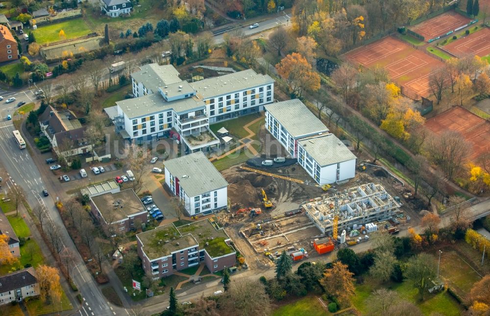 Luftbild Dinslaken - Baustelle vom Neubau eines Seniorenzentrums im Ortsteil Ruhr Metropolitan Area in Dinslaken im Bundesland Nordrhein-Westfalen