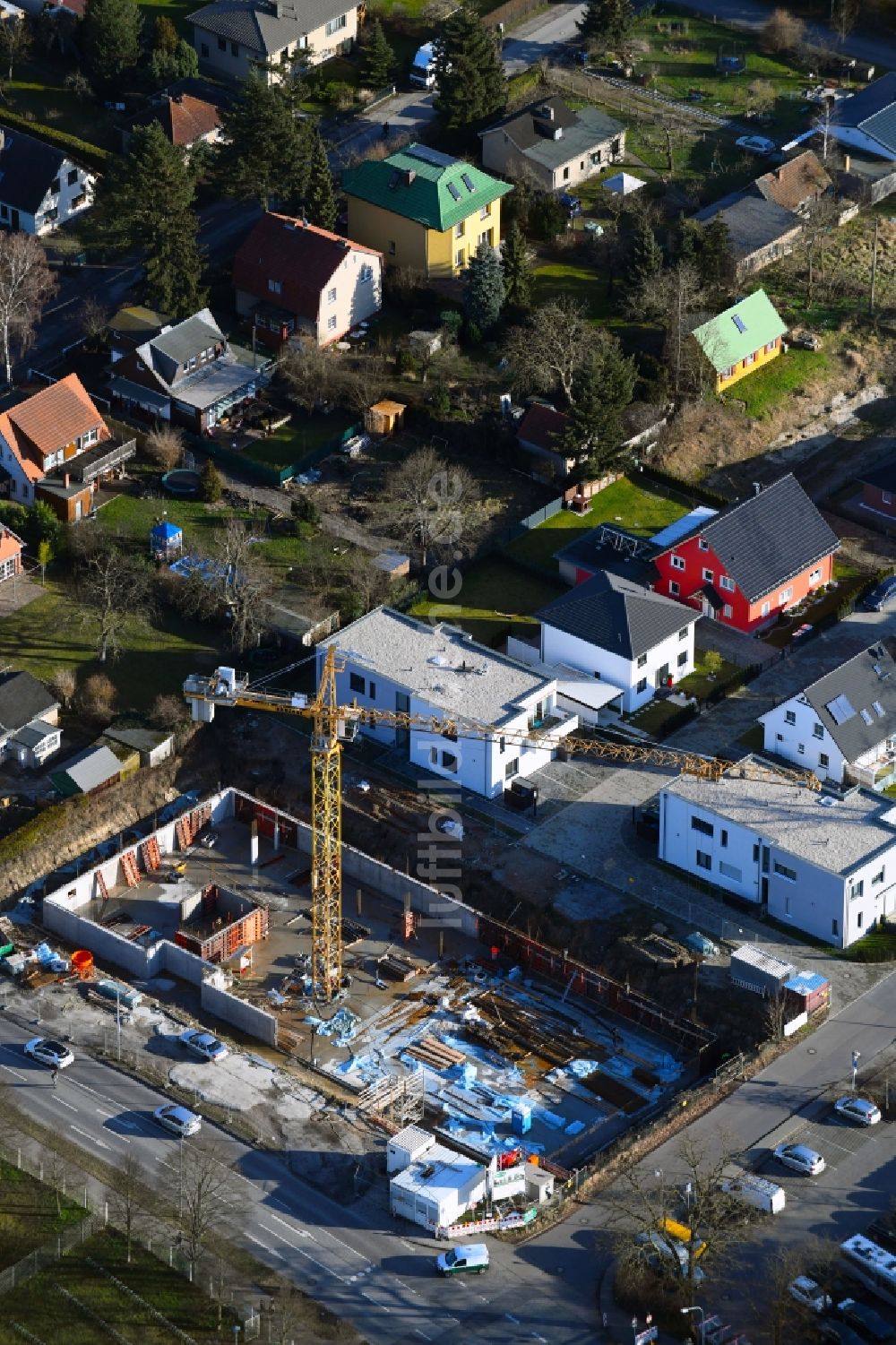 Luftaufnahme Stahnsdorf - Baustelle vom Neubau eines Seniorenzentrums in Stahnsdorf im Bundesland Brandenburg, Deutschland