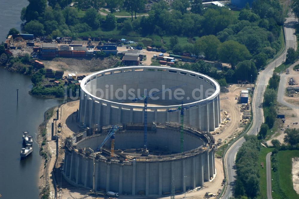 Luftbild Hamburg - Baustelle vom Neubau Steinkohlekraftwerk Moorburg an der Elbe in Hamburg