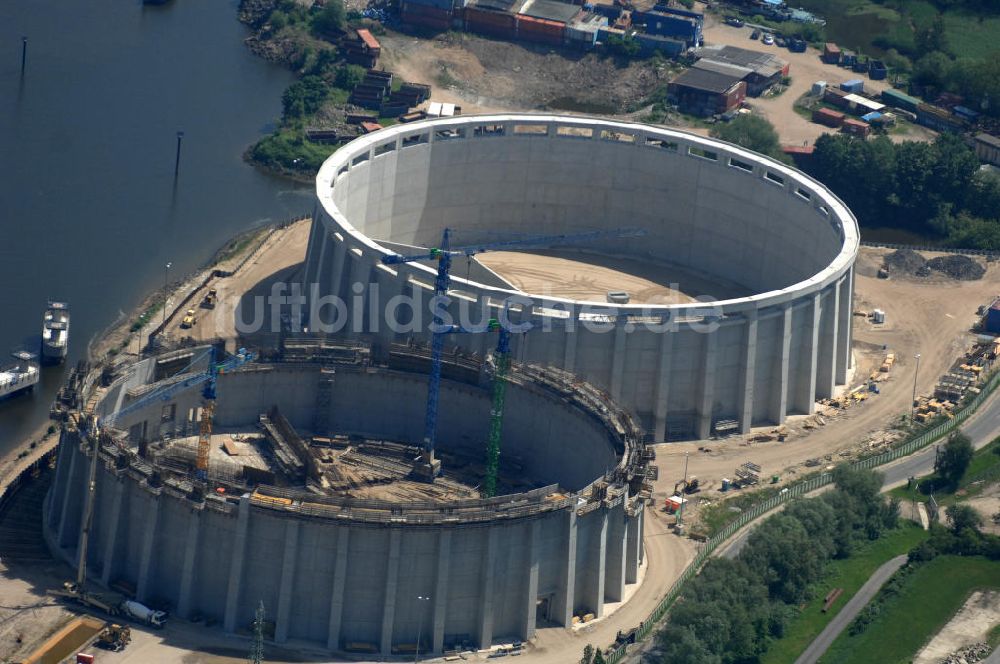 Hamburg aus der Vogelperspektive: Baustelle vom Neubau Steinkohlekraftwerk Moorburg an der Elbe in Hamburg