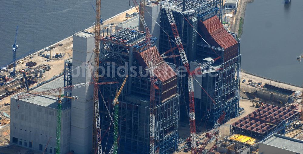 Hamburg von oben - Baustelle vom Neubau Steinkohlekraftwerk Moorburg an der Elbe in Hamburg