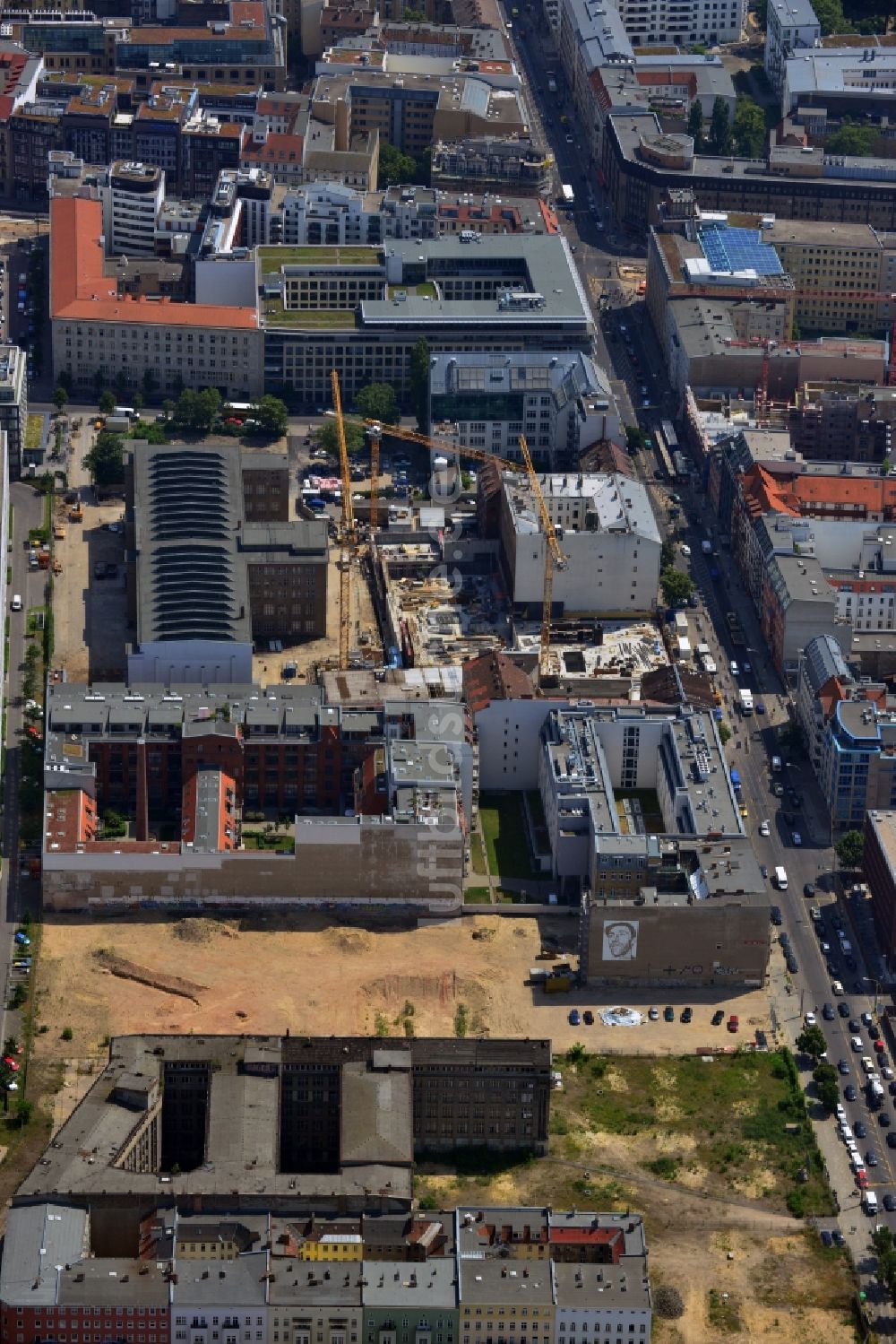 Luftbild Berlin Mitte - Baustelle Für Den Neubau Eines Titanic Hotel An ...