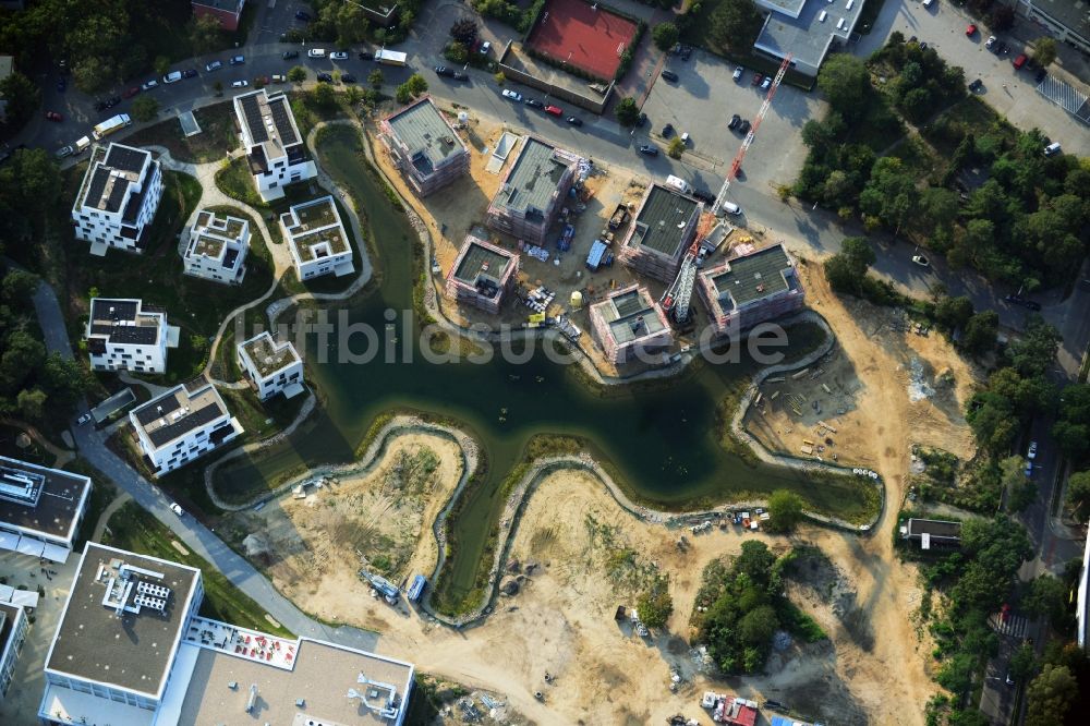 Luftaufnahme Berlin - Baustelle Neubau Wohnanlage Fünf Morgen Dahlem Urban Village der STOFANEL Gruppe in Berlin - Dahlem