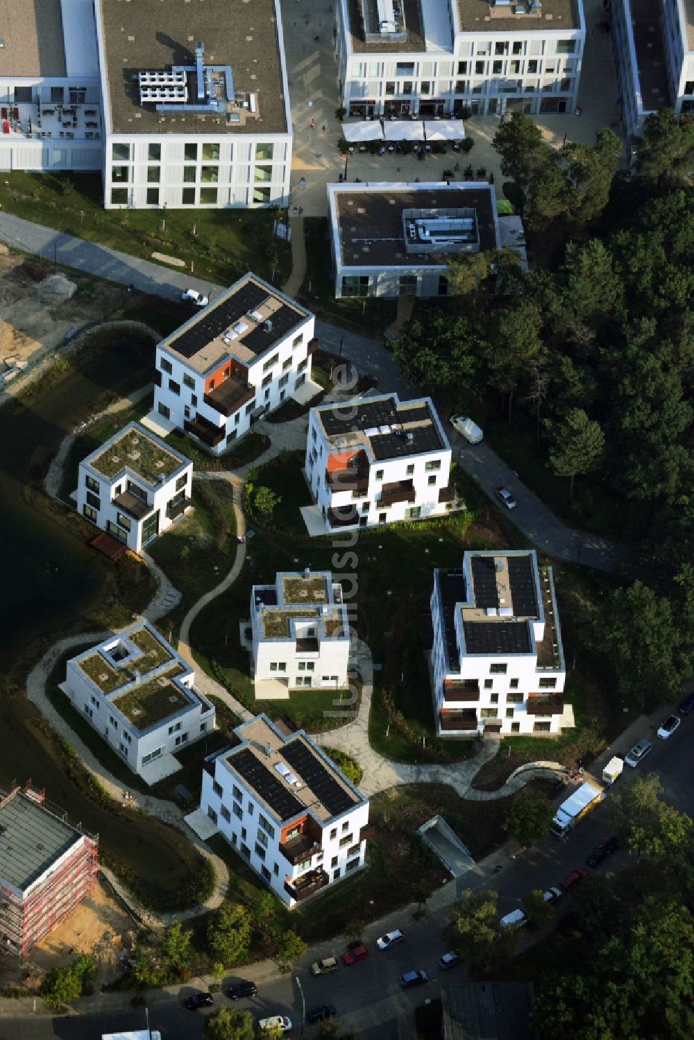 Luftbild Berlin - Baustelle Neubau Wohnanlage Fünf Morgen Dahlem Urban Village der STOFANEL Gruppe in Berlin - Dahlem