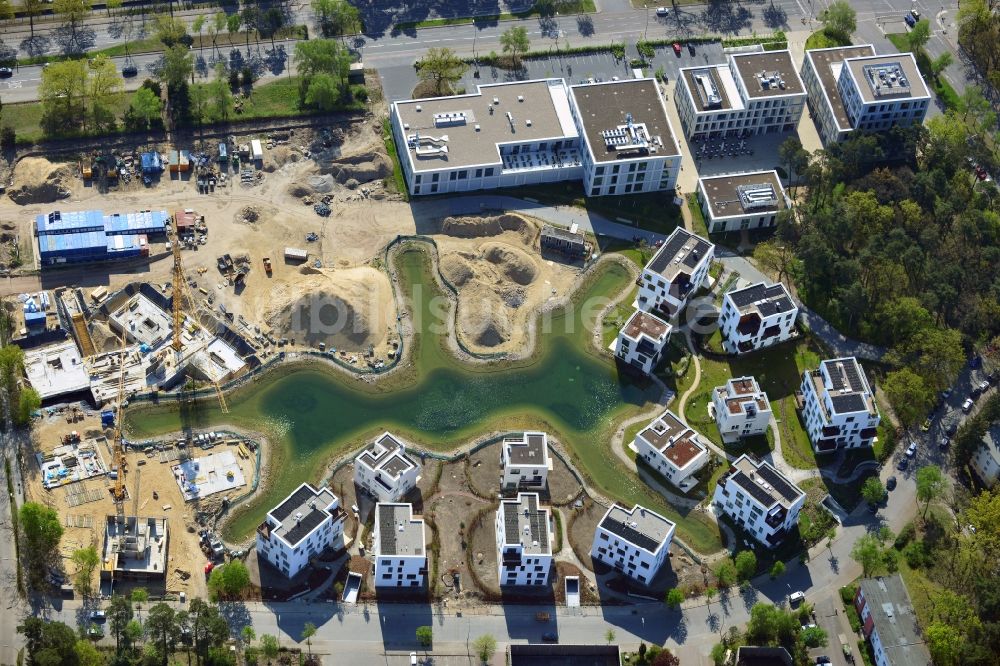 Luftbild Berlin - Baustelle Neubau Wohnanlage Fünf Morgen Dahlem Urban Village der STOFANEL Gruppe in Berlin - Dahlem