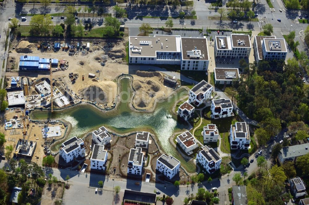 Berlin von oben - Baustelle Neubau Wohnanlage Fünf Morgen Dahlem Urban Village der STOFANEL Gruppe in Berlin - Dahlem