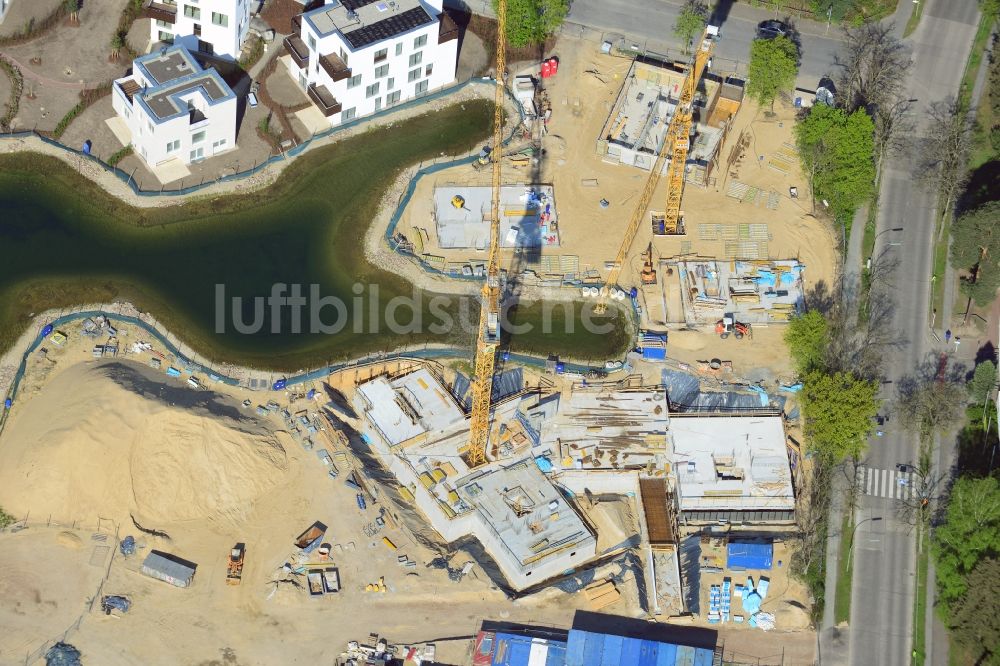 Berlin von oben - Baustelle Neubau Wohnanlage Fünf Morgen Dahlem Urban Village der STOFANEL Gruppe in Berlin - Dahlem