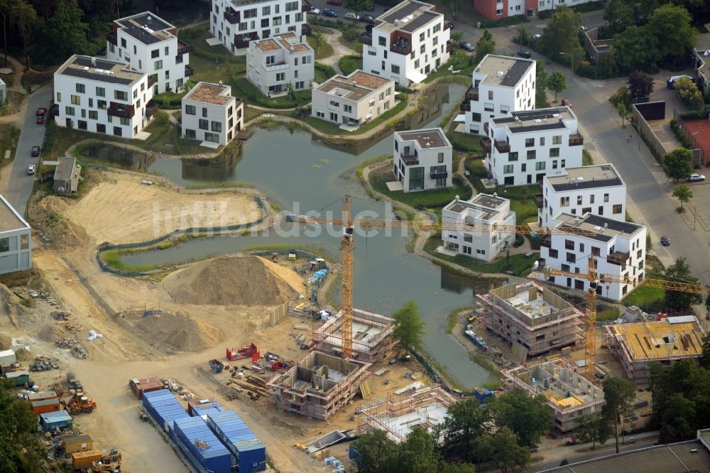 Luftaufnahme Berlin - Baustelle Neubau Wohnanlage Fünf Morgen Dahlem Urban Village der STOFANEL Gruppe in Berlin - Dahlem