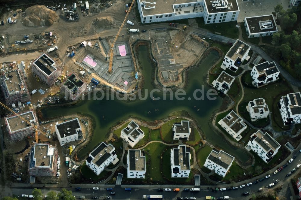 Berlin von oben - Baustelle Neubau Wohnanlage Fünf Morgen Dahlem Urban Village der STOFANEL Gruppe in Berlin - Dahlem