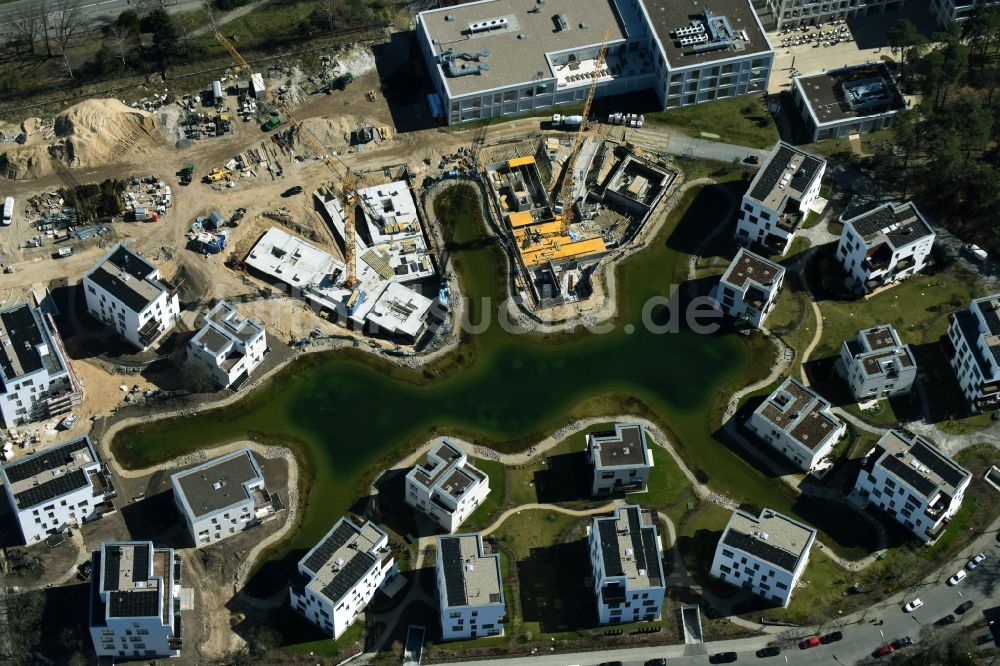 Berlin von oben - Baustelle Neubau Wohnanlage Fünf Morgen Dahlem Urban Village der STOFANEL Gruppe in Berlin - Dahlem